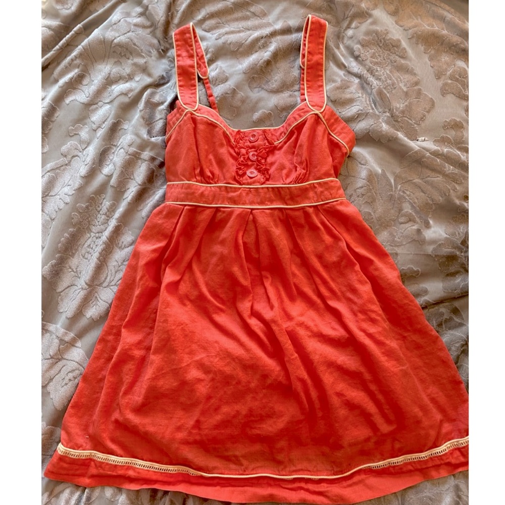 Jessica Simpson Cute little orange dress.